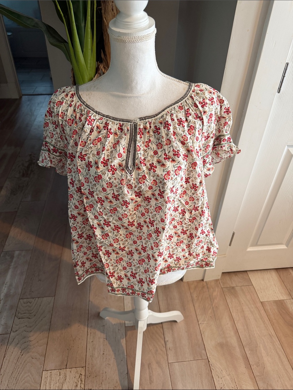 Max Studio Cream Peasant Top with Red Floral Print
